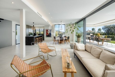 Huvila myytävänä Marbella, Malaga, Espanja, 5 makuuhuonetta, 404 m2 No. 159156 - kuva 4