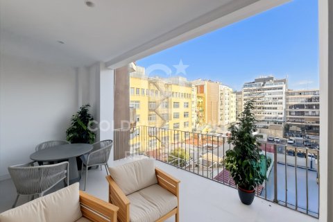 Apartamento en venta en Barcelona, España 3 dormitorios, 155 m2 No. 157285 - foto 2