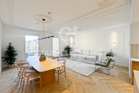 Apartamento en Barcelona, España 3 dormitorios, 155 m2 No. 157285