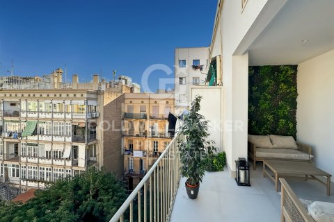 Apartamento en venta en Barcelona, España 3 dormitorios, 155 m2 No. 157285 - foto 16