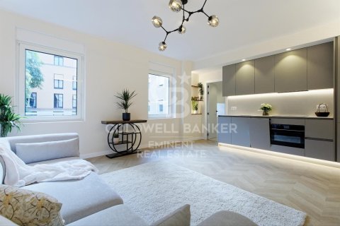 Apartamento en venta en Barcelona, España 3 dormitorios, 106 m2 No. 157283 - foto 3