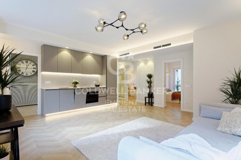 Apartment à Barcelona, Espagne 3 chambres, 106 m2 No. 157283