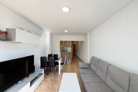 Apartamento en venta en Torrevieja, Alicante, España 2 dormitorios, 63 m2 No. 189667 - foto 19