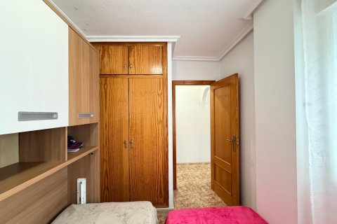Apartamento en venta en Torrevieja, Alicante, España 2 dormitorios, 63 m2 No. 189667 - foto 7