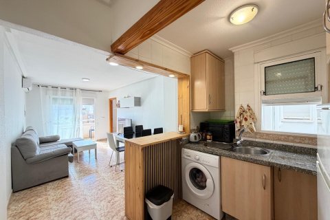 Apartamento en venta en Torrevieja, Alicante, España 2 dormitorios, 63 m2 No. 189667 - foto 14