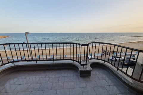 Apartment à vendre à Torrevieja, Alicante, Espagne, 3 chambres, 120 m2 No. 189664 - photo 2