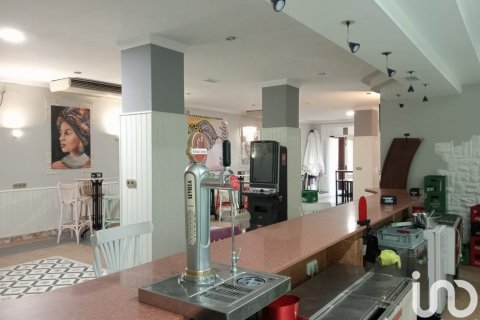 Proprietà commerciale a Canada Rosal, Seville, Spagna 152 mq. N° 153887