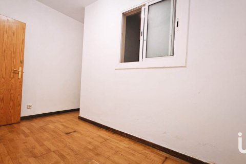 Продажа квартиры в Барселона, Испания 3 спальни, 84м2 №153888 - фото 7