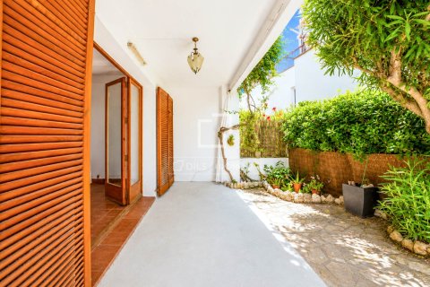 Villa till salu i Sitges, Barcelona, Spanien 4 sovrum, 174 kvm. Nr. 192737 - foto 20