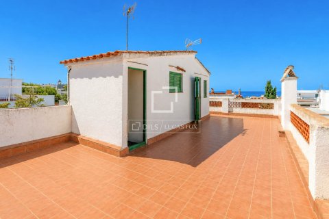 Villa till salu i Sitges, Barcelona, Spanien 4 sovrum, 174 kvm. Nr. 192737 - foto 2