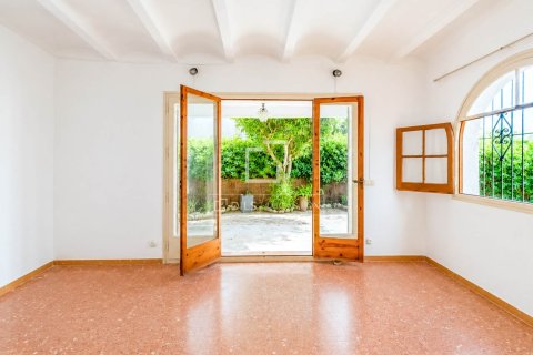 Villa till salu i Sitges, Barcelona, Spanien 4 sovrum, 174 kvm. Nr. 192737 - foto 17