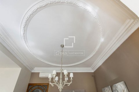 Huoneisto myytävänä Barcelona, Espanja, 3 makuuhuonetta, 137 m2 No. 192741 - kuva 16
