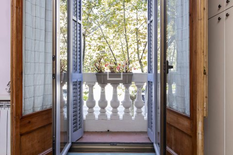 Huoneisto myytävänä Barcelona, Espanja, 3 makuuhuonetta, 137 m2 No. 192741 - kuva 4