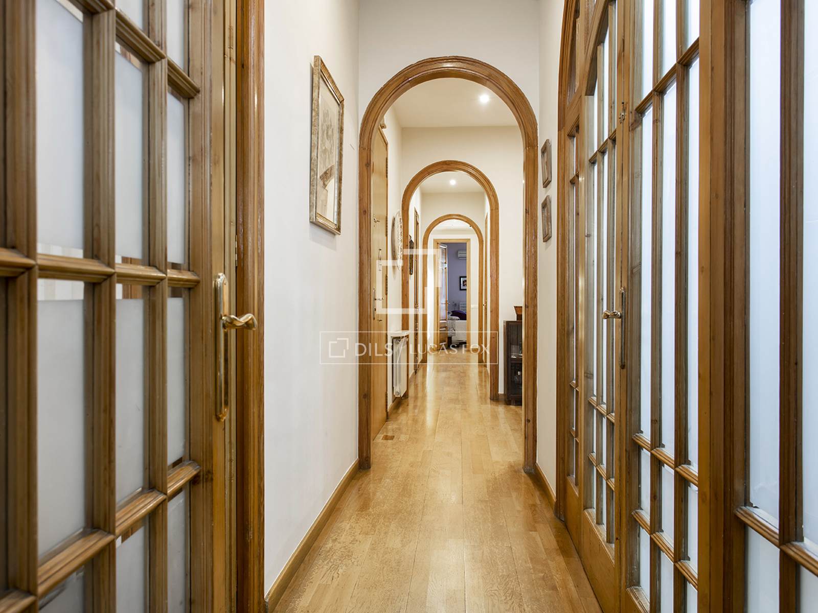 Квартира в Барселона, Испания 3 спальни, 137м2 №192741
