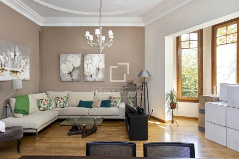 Huoneisto myytävänä Barcelona, Espanja, 3 makuuhuonetta, 137 m2 No. 192741 - kuva 12