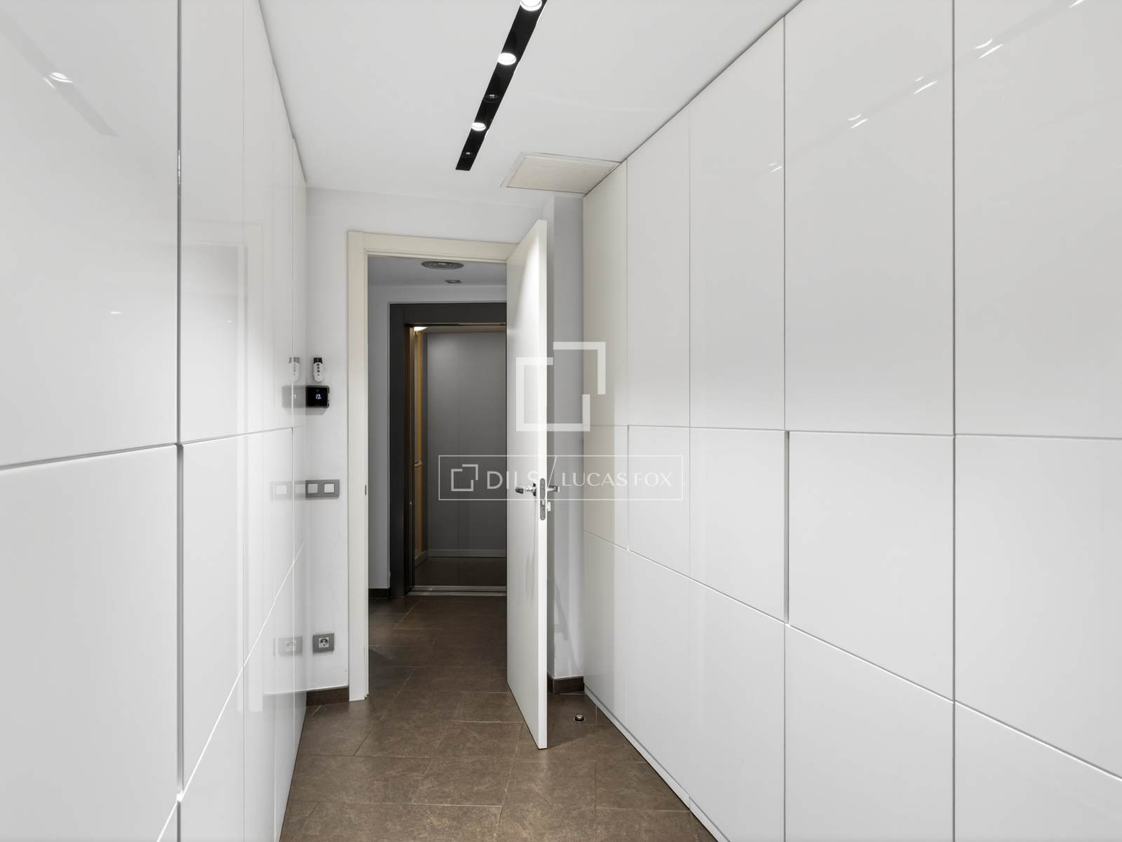 Huvila Mataro, Barcelona, Espanja 5 makuuhuonetta, 444 m2 No. 192738