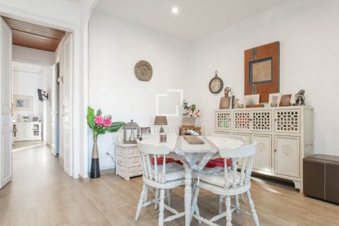 Huoneisto myytävänä Barcelona, Espanja, 3 makuuhuonetta, 85 m2 No. 192740 - kuva 6