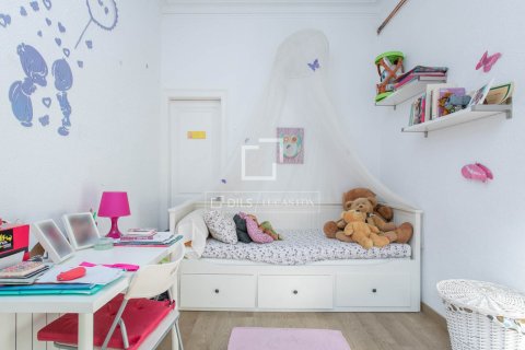 Huoneisto myytävänä Barcelona, Espanja, 3 makuuhuonetta, 85 m2 No. 192740 - kuva 4