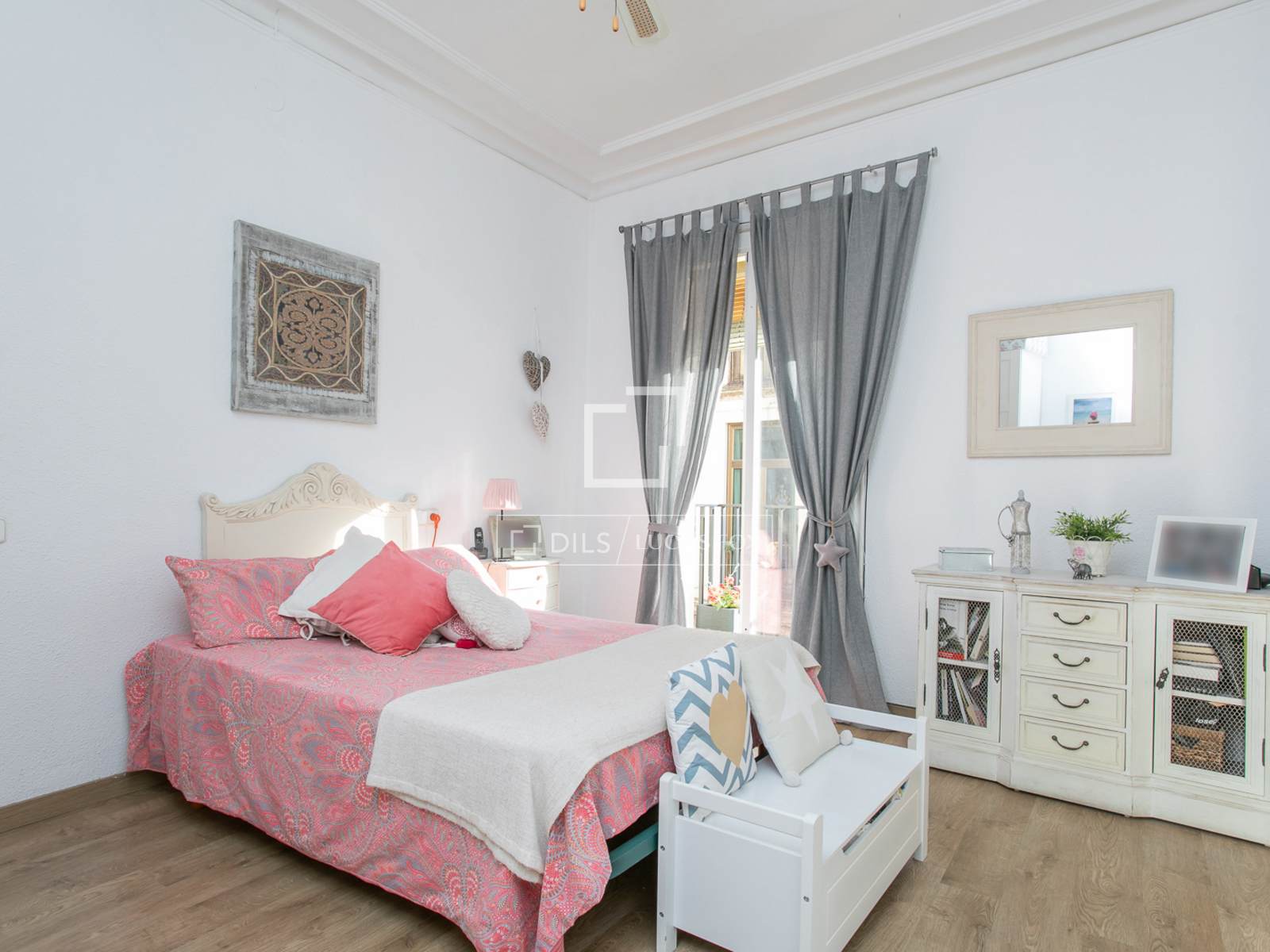 Huoneisto Barcelona, Espanja 3 makuuhuonetta, 85 m2 No. 192740
