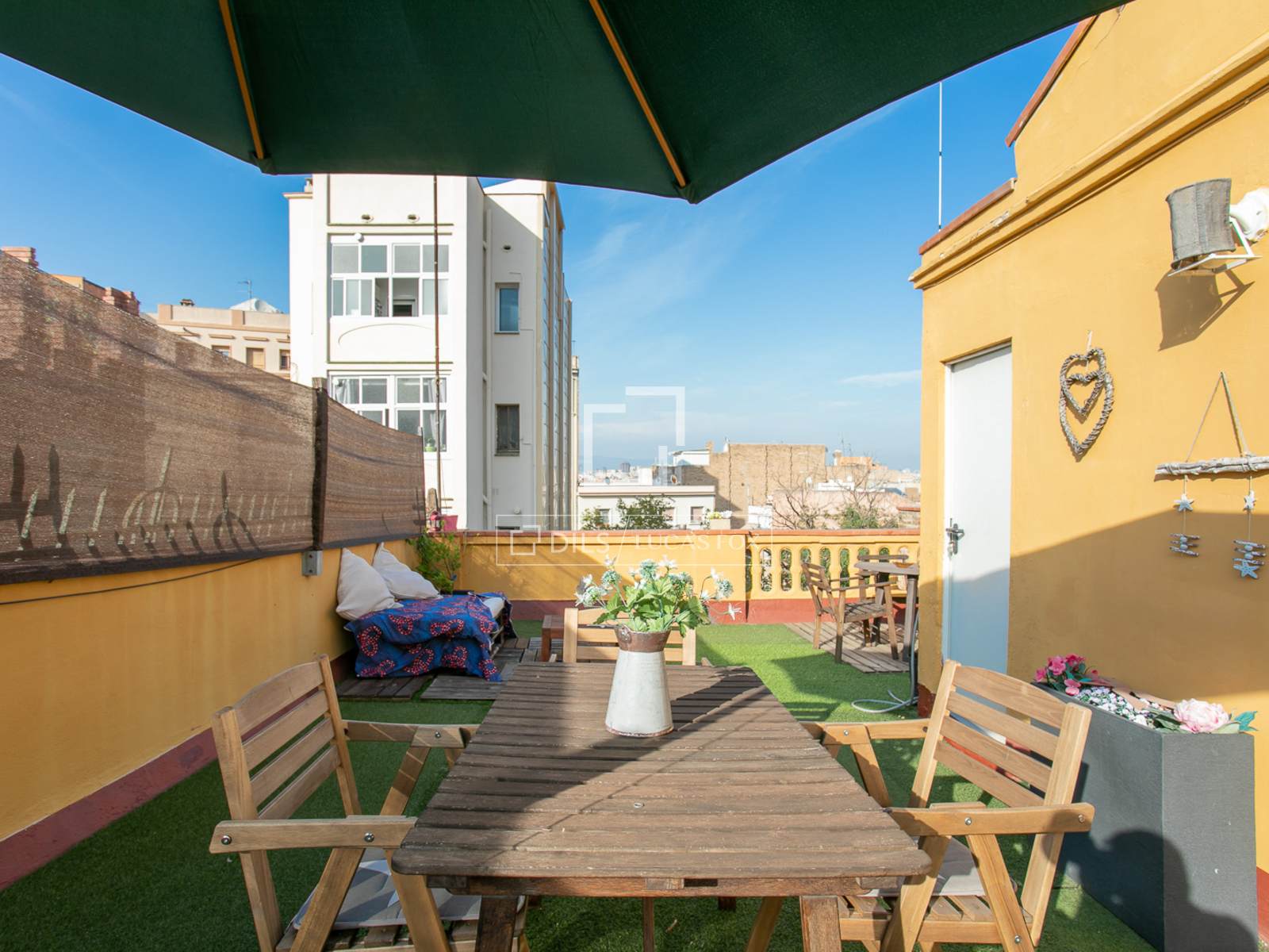Huoneisto Barcelona, Espanja 3 makuuhuonetta, 85 m2 No. 192740