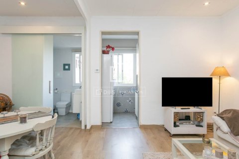 Huoneisto myytävänä Barcelona, Espanja, 3 makuuhuonetta, 85 m2 No. 192740 - kuva 17