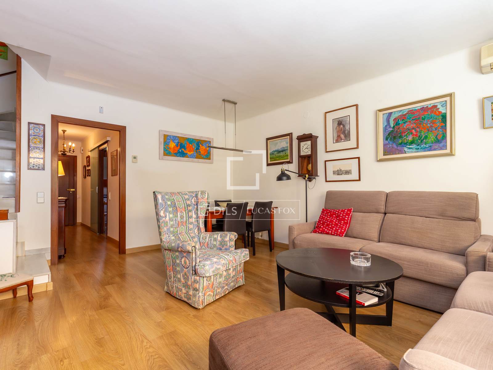 Villa a Sant Just Desvern, Barcelona, Spagna 4 camere da letto, 168 mq. N° 192736