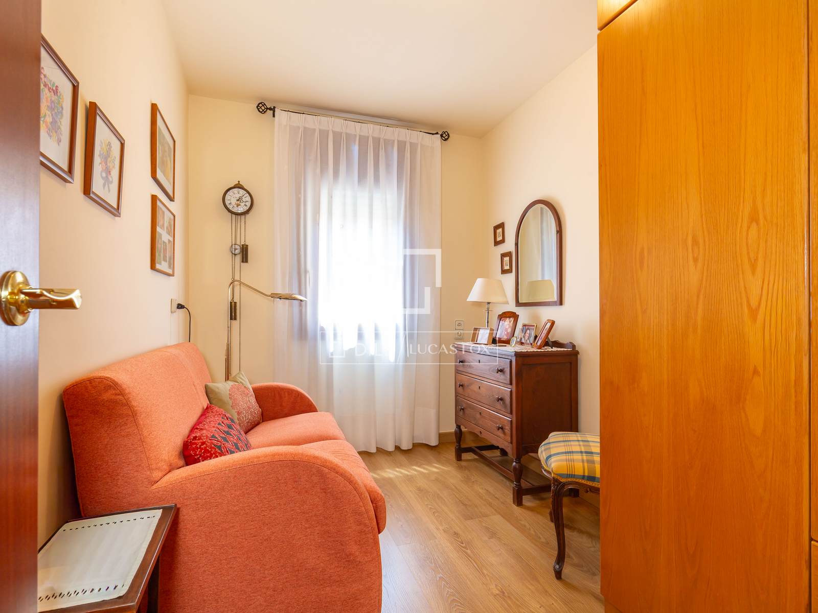 Villa a Sant Just Desvern, Barcelona, Spagna 4 camere da letto, 168 mq. N° 192736