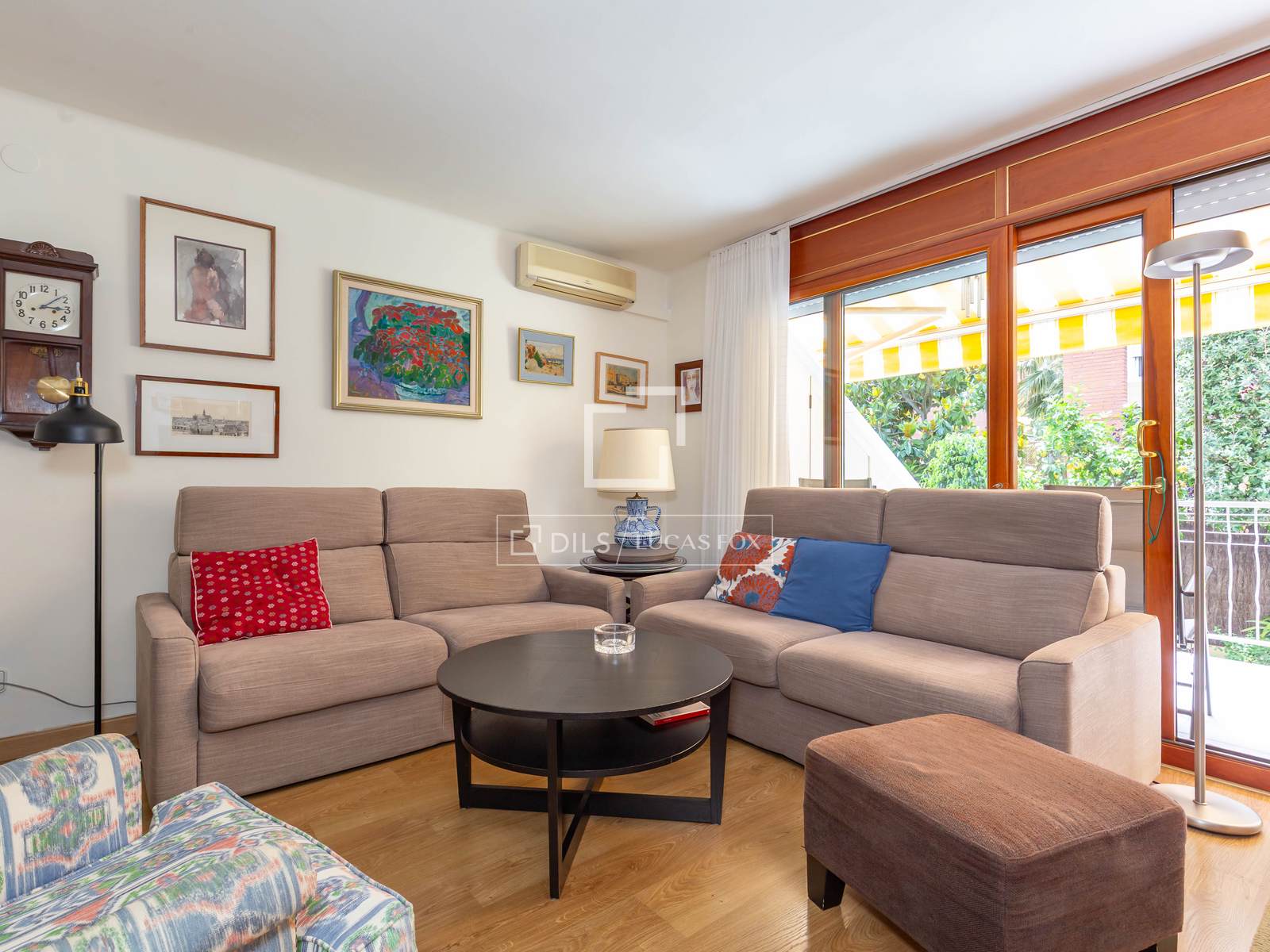 Villa a Sant Just Desvern, Barcelona, Spagna 4 camere da letto, 168 mq. N° 192736