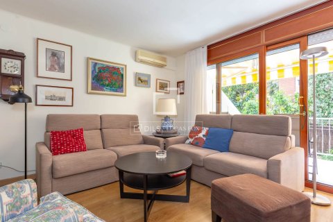 Huvila myytävänä Sant Just Desvern, Barcelona, Espanja, 4 makuuhuonetta, 168 m2 No. 192736 - kuva 5