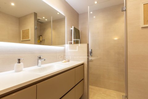 Huvila myytävänä Sant Just Desvern, Barcelona, Espanja, 4 makuuhuonetta, 168 m2 No. 192736 - kuva 22