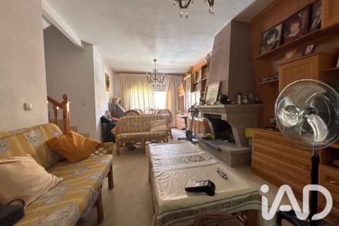 Casa adosada en venta en El Tiemblo, Ávila, España No. 192097 - foto 6
