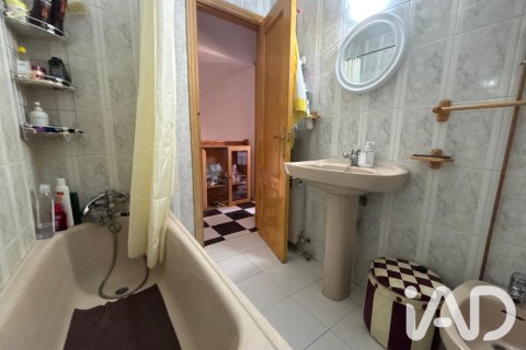 Casa adosada en venta en El Tiemblo, Ávila, España No. 192097 - foto 23