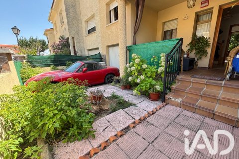 Casa adosada en venta en El Tiemblo, Ávila, España No. 192097 - foto 2