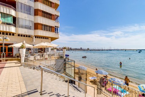 Huoneisto myytävänä Torrevieja, Alicante, Espanja , 100 m2 No. 192259 - kuva 29