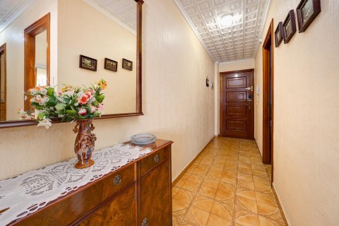 Huoneisto myytävänä Torrevieja, Alicante, Espanja , 100 m2 No. 192259 - kuva 7