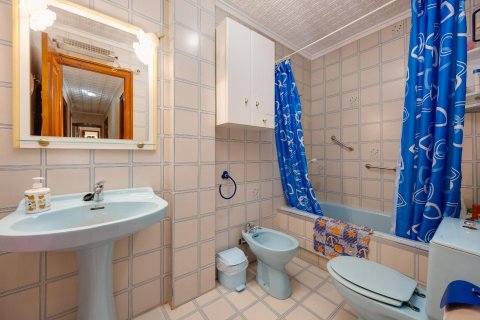Huoneisto myytävänä Torrevieja, Alicante, Espanja , 100 m2 No. 192259 - kuva 15