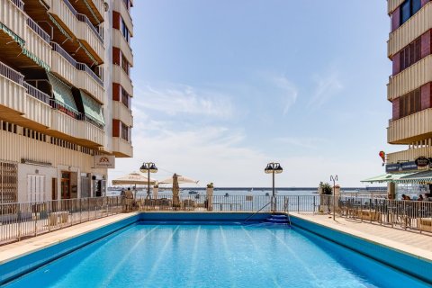 Huoneisto myytävänä Torrevieja, Alicante, Espanja , 100 m2 No. 192259 - kuva 23