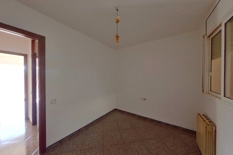 Apartment for sale in Terrassa, Barcelona, Spain 3 bedrooms, 77 sq.m. No. 191337 - photo 11