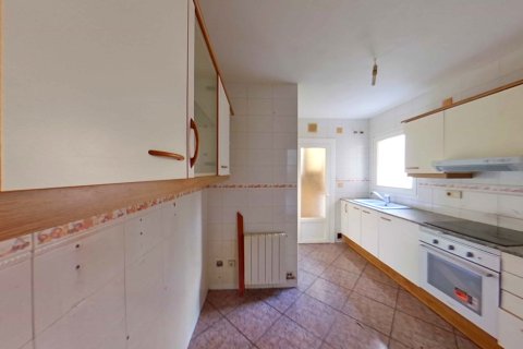 Apartment for sale in Terrassa, Barcelona, Spain 3 bedrooms, 77 sq.m. No. 191337 - photo 4