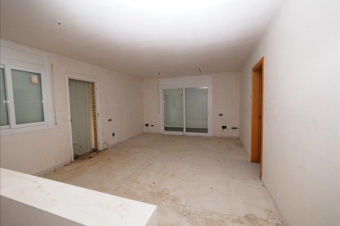 Продажа дома в Ла Торре де Кларамунт, Барселона, Испания 1 спальня, 157м2 №191344 - фото 4