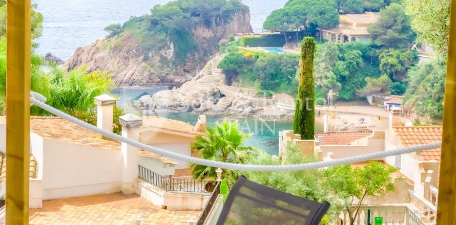 Casa a Blanes, Girona, Spagna 4 camere da letto, 188 mq. N° 166389