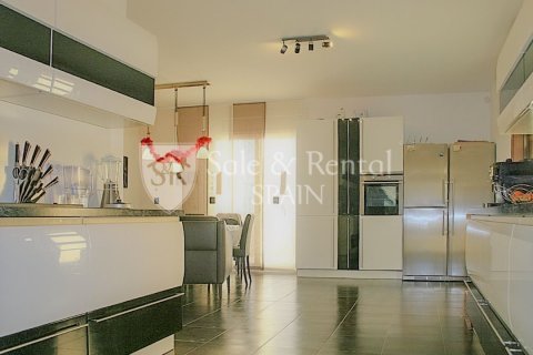 House for sale in Lloret de Mar, Girona, Spain 4 bedrooms, 270 sq.m. No. 166388 - photo 9