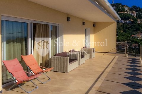 House for sale in Lloret de Mar, Girona, Spain 4 bedrooms, 270 sq.m. No. 166388 - photo 23