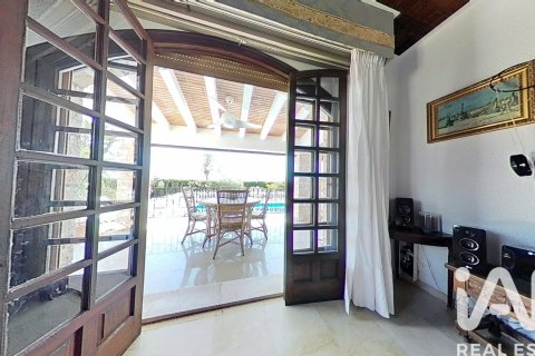 Dom w Santa Pola, Alicante, Hiszpania 5 sypialni, 408 mkw. nr 152860 – zdjęcie 24