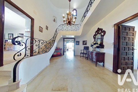 Dom w Santa Pola, Alicante, Hiszpania 5 sypialni, 408 mkw. nr 152860 – zdjęcie 7