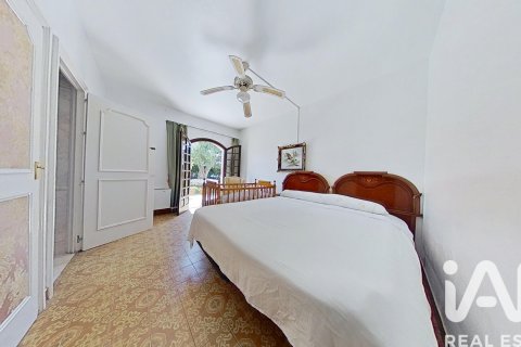 Dom w Santa Pola, Alicante, Hiszpania 5 sypialni, 408 mkw. nr 152860 – zdjęcie 29