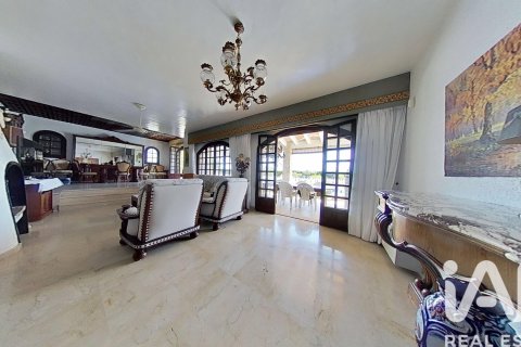 Dom w Santa Pola, Alicante, Hiszpania 5 sypialni, 408 mkw. nr 152860 – zdjęcie 15