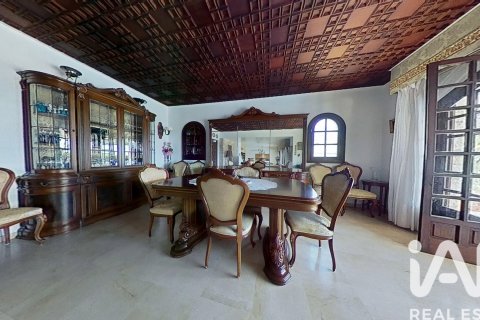 Dom w Santa Pola, Alicante, Hiszpania 5 sypialni, 408 mkw. nr 152860 – zdjęcie 22