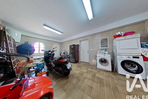 Dom w Santa Pola, Alicante, Hiszpania 5 sypialni, 408 mkw. nr 152860 – zdjęcie 19