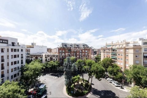 Apartment à Madrid, Espagne 4 chambres, 189 m2 No. 157034